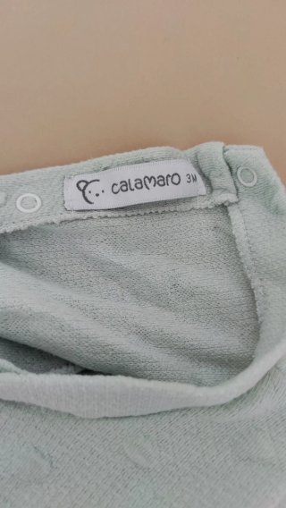 Pijama bebé verde con detalle blanco
