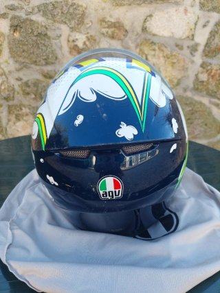 Capacete AGV com saco de proteção