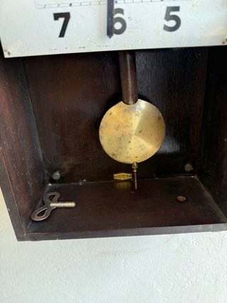 Reloj de pared antiguo