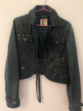 Cazadora cuero azul verdoso Talla muy poco una 40