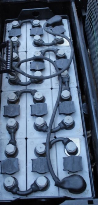 Apilador Eléctrico BT con Elevación de base