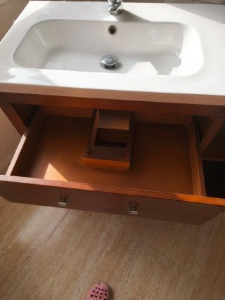 Mueble de baño con lavabo más mueble auxiliar