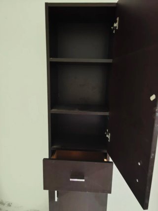 Mueble de baño con lavabo más mueble auxiliar
