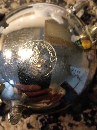 Juego de té antiguo de plata tiene 60 años