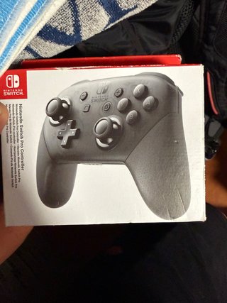 Mando Nintendo Switch Pro sin abrir