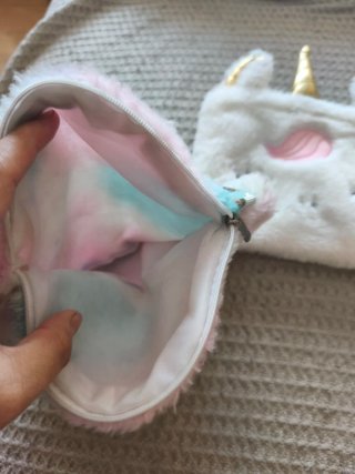 Set di due astucci per bambini con peluche, uno con unicorno e l'altro con nuvola