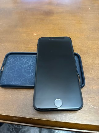 IPHONE  SE MODELO  2018 4”