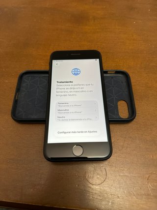 IPHONE  SE MODELO  2018 4”