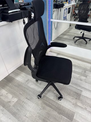 Sedia da ufficio ergonomica nera