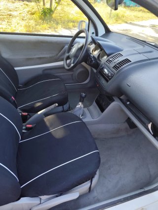 VOLKSWAGON LUPO 1.0 1999 194325KM UNO ANO ITV