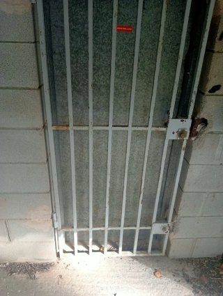 Reja de hierro para puerta