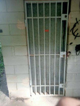 Reja de hierro para puerta