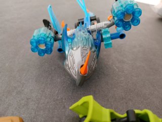 Lotto LEGO Bionicle pezzi vari