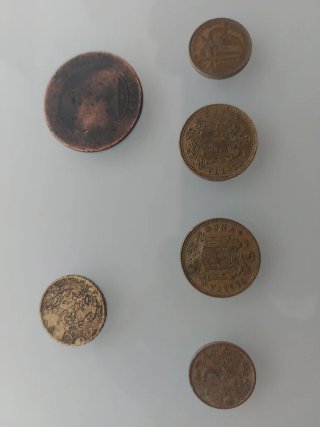 Lote monedas antiguas: 4 pesetas y 1 céntimo