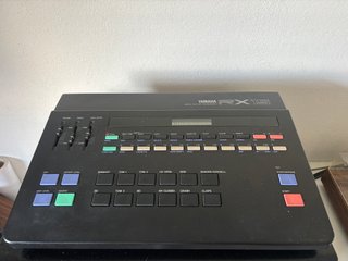 Yamaha RX15 Drum Machine Vintage