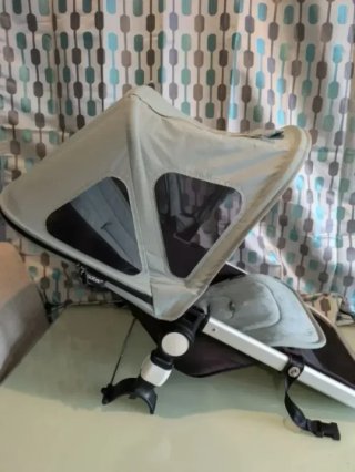 Conjunto bugaboo Verde grisáceo Fox y camaleon