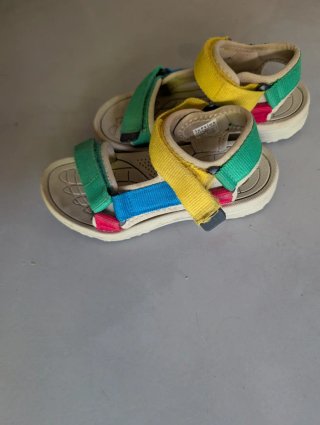Sandalias niño/a Talla 30