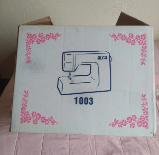 Máquina de coser Alfa 1003