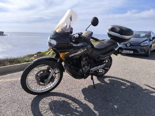 Honda Transalp 650 Negra