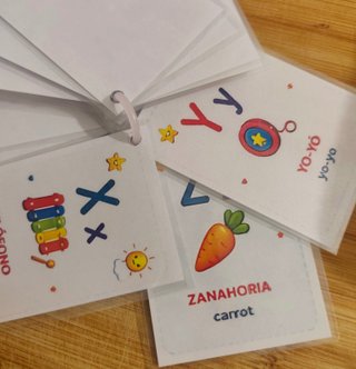 Vocabulario infantil bilingüe infan hecho a mano