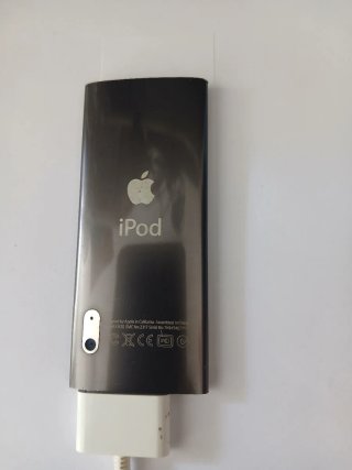 Apple iPod A1320 Plata