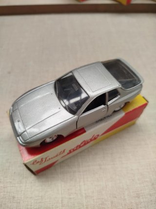 Coche Solido escala 1/43
