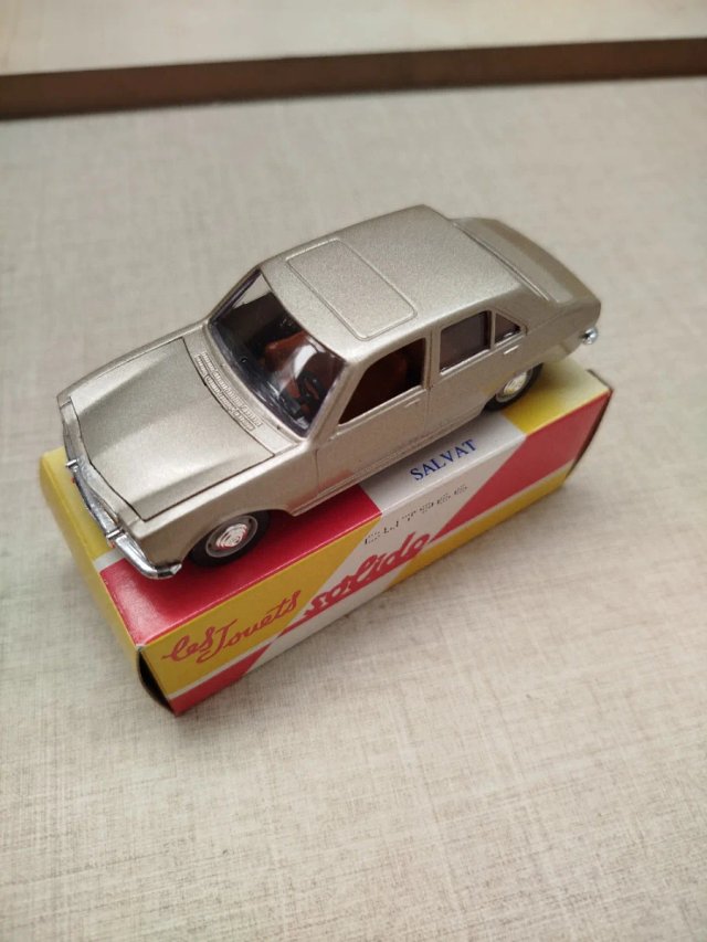 Coche Solido escala 1/43
