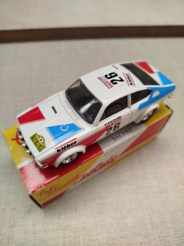 Coche Solido escala 1/43