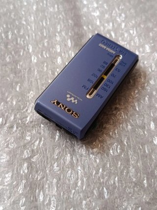 Walkman Sony FM Stereo Mega Bass Azul