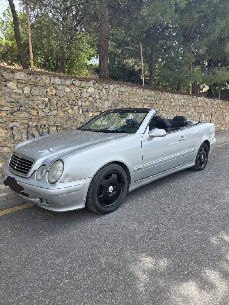 Mercedes-Benz  CLK 2001 - foto 1