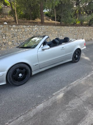 Mercedes-Benz  CLK 2001