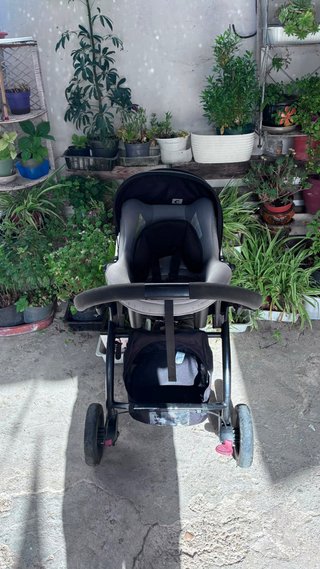 Carro de bebé completo + saquitos