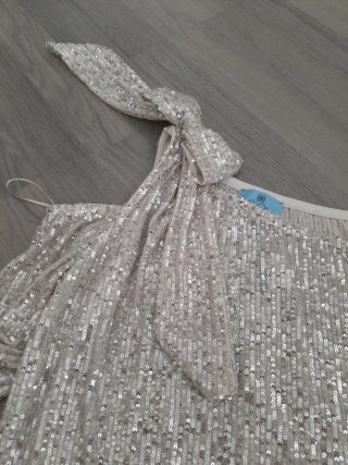CeCe Top Lentejuelas Plateado Talla M
