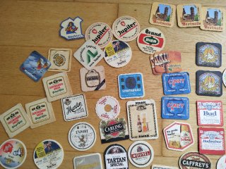 Grande lotto di sottobicchieri da birra antichi