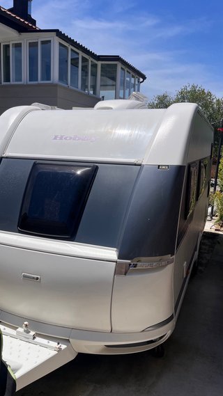 Caravana Hobby 490 KMF Deluxe Edition