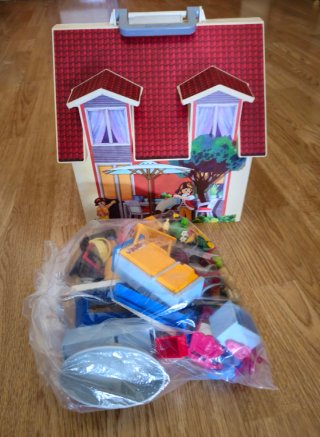 Maletín Casita Playmobil