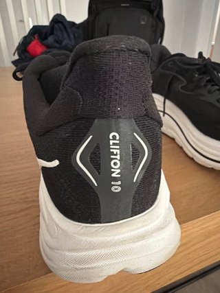 Zapatillas Hoka Clifton 10 Negras y Blancas