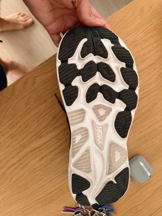 Zapatillas Hoka Clifton 10 Negras y Blancas