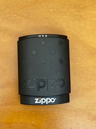 Zippo Luck diseño cartas póker
