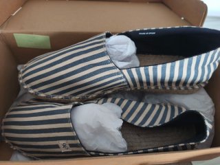Alpargatas de rayas nuevas