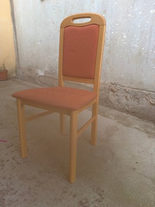 2 Sillas de madera y tela naranja
