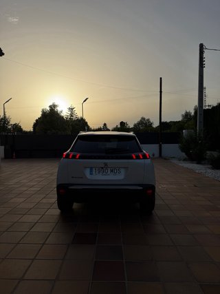 Peugeot e-2008 2023