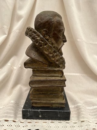 Busto Bronce Cervantes Juan Polo