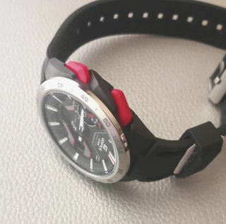 Casio Edifice ECB-2200 Bluetooth Fibra de Carbono.