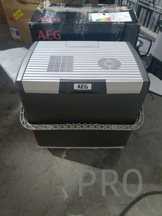 AEG Automotive Nevera termoeléctrica 12/230 V