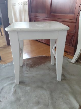 Taburete IKEA INGOLF in legno bianco