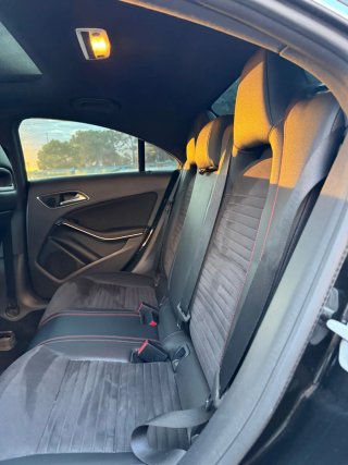 Mercedes-Benz Clase CLA 2015