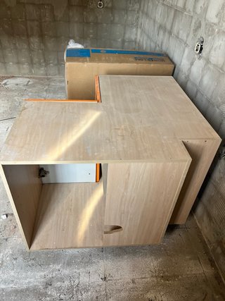 Mueble modular beige y naranja