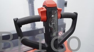 Apilador Eléctrico 1200 Kg - 1600 mm - 16020