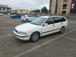 Volvo V40 1999